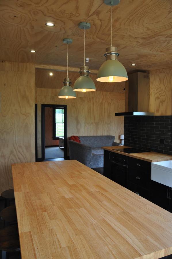 Renagour Cottage - Farmstay With Hot Tub! Whanganui Eksteriør billede